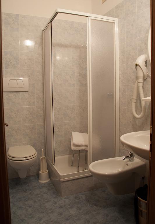 Albergo Italia Молвена Стая снимка